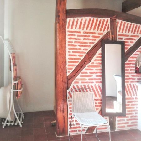 Maison Charmante A Montoldre + Jardin Экстерьер фото